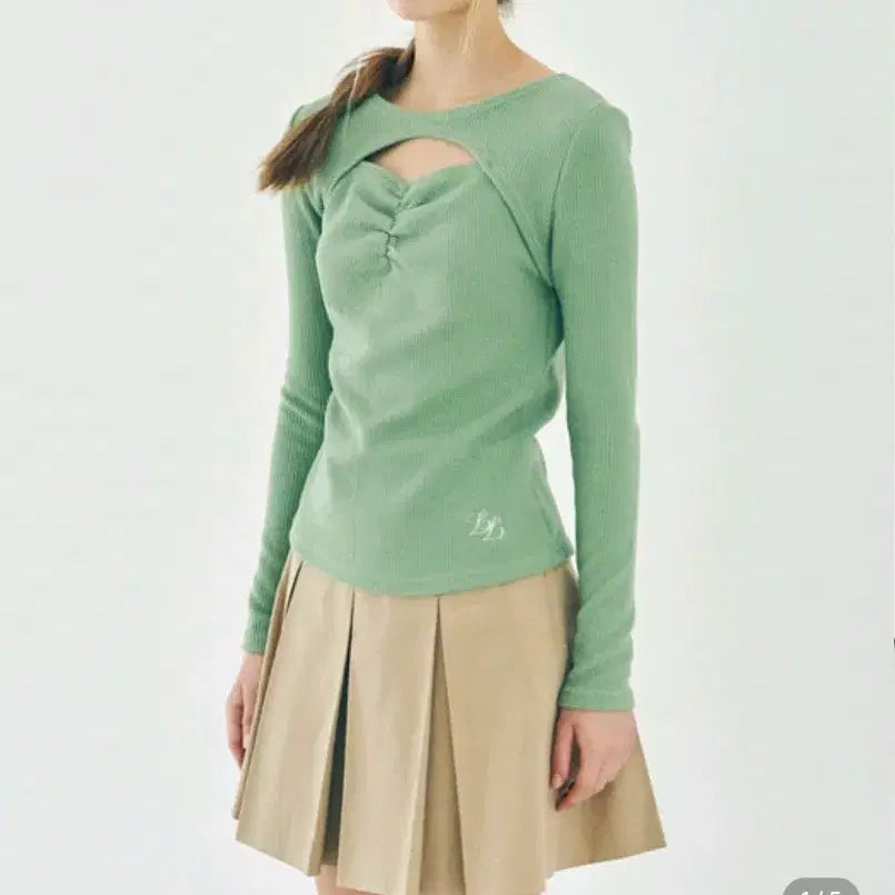 [BUNJANG] LANG&amp;LU Heart Shirring Cutout T-shirt / (택O)랭앤루 하트 셔링 컷아웃 티셔츠