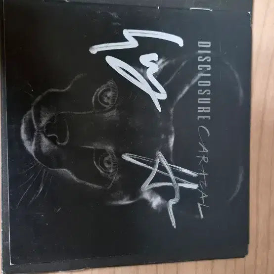 [BUNJANG] Disclosure Caracal Autographed Album / 네고 가능 Disclosure Caracal 2015 싸인앨범