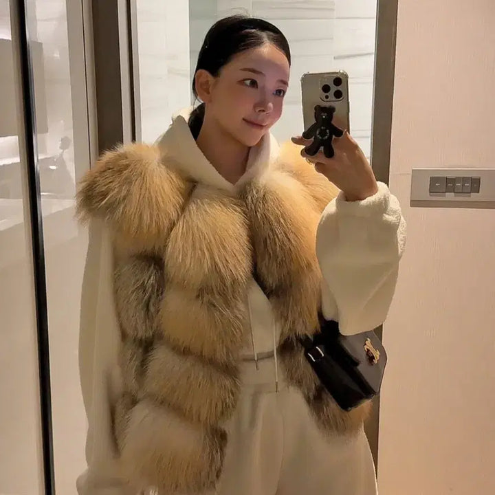 [BUNJANG] Pamia Vec Gold Saga Fox Fur Vest / [새상품] 파미아베크 골드 사가폭스 퍼조끼 퐁퐁이