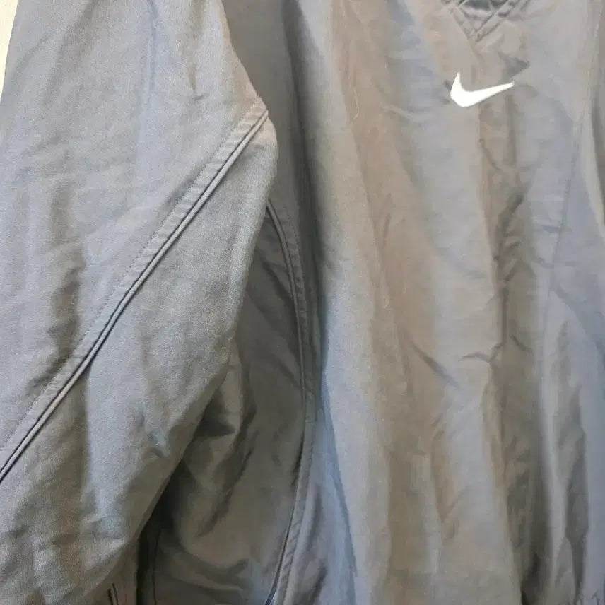 [BUNJANG] Nike V-Neck Black Windbreaker Jacket / 나이키 V넥 블랙 바람막이 점퍼