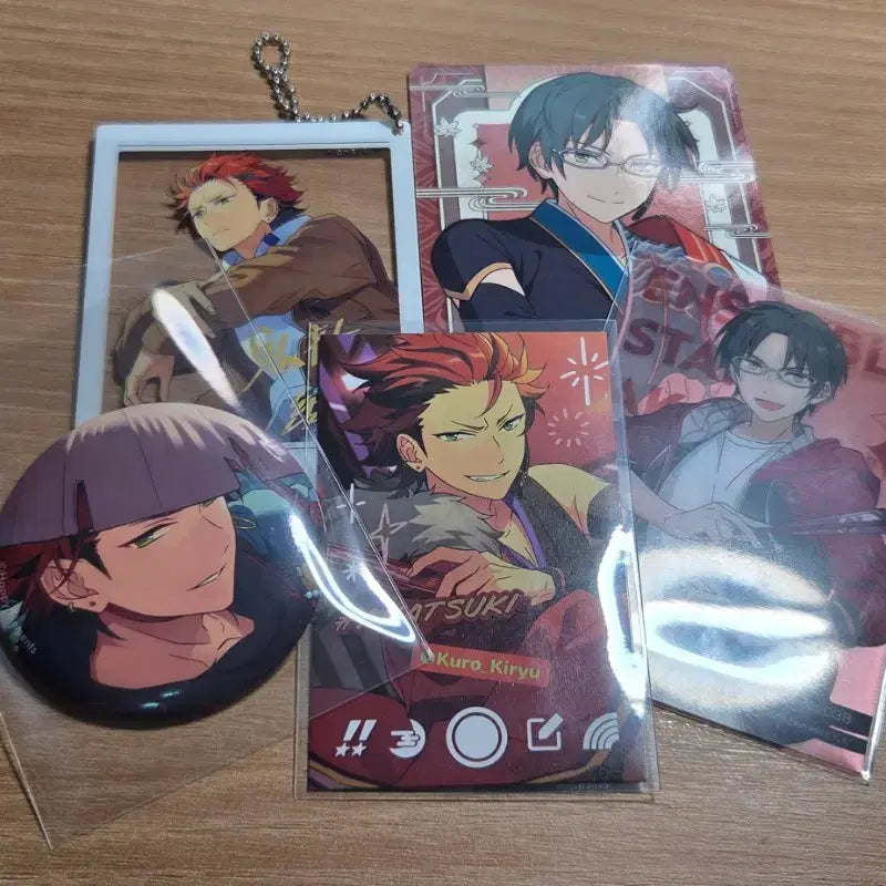 [BUNJANG] Ensemble Stars Kuro Kiro, Keito Hasumi Acrylic Keychain, Photocard, Badge Bundle Set / 앙스타 키류 쿠로, 하스미 케이토 아크릴 키링, 포카, 캔뱃지 일괄