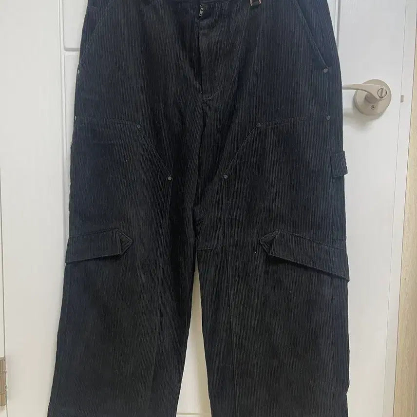 [BUNJANG] Wooyoungmi Corduroy Cargo Pants Black 50 / 우영미 파리 코듀로이 카고 팬츠 블랙 50