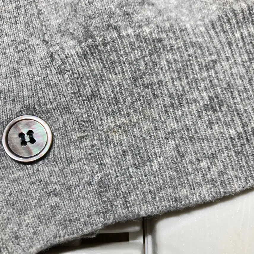 [BUNJANG] Comme des Garcons White Patch V-neck Cardigan / [M]꼼데가르송 브이넥 가디건 화이트패치 0441