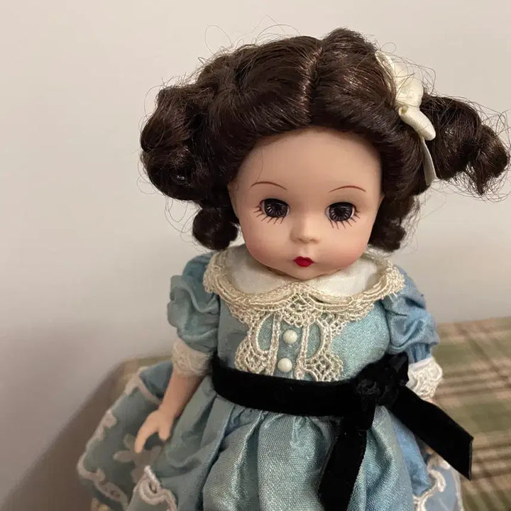 [BUNJANG] Madame Alexander Keepsake Doll (Worn Outfit) / 마담알렉산더 킵쉐이크 인형 (의상세월감)