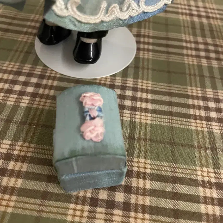 [BUNJANG] Madame Alexander Keepsake Doll (Worn Outfit) / 마담알렉산더 킵쉐이크 인형 (의상세월감)