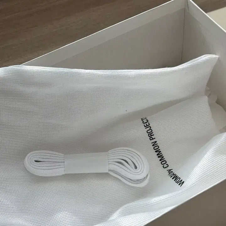 [BUNJANG] Common Projects Achilles Low White Sneakers / 커먼프로젝트 오리지날 아킬레스 로우 화이트 36W