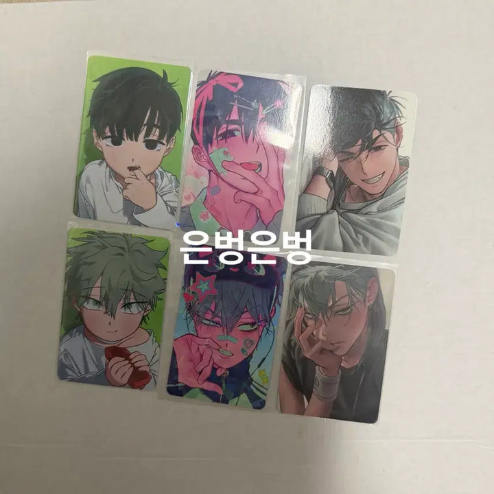 [BUNJANG] Ivan Till Merchandise Bundle Set (Acrylic Charm, Photocard, Student Sticker) / 이반틸 굿즈 일괄판매 (대롱대롱아크릴,포카,학생스티커)