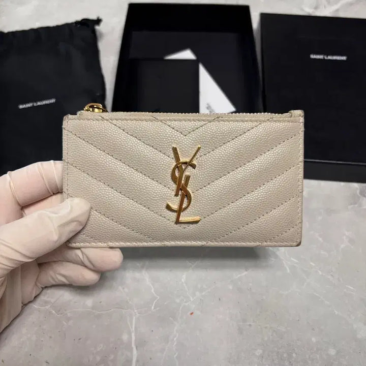 [BUNJANG] Yves Saint Laurent Monogram Calfskin Card Wallet / [정품] 입생로랑 모노그램 카프스킨 카드지갑