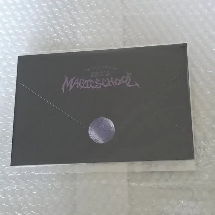 [SOLD OUT] 스트레이키즈 아이엔 팬미팅 매직스쿨 입학통지서 세트(미개봉)