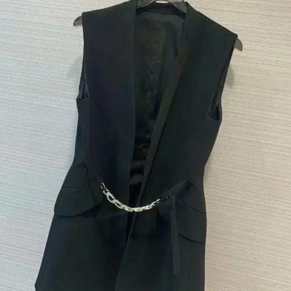 [BUNJANG] Imported Beaded Vest / 새상품 수입 비즈 베스트