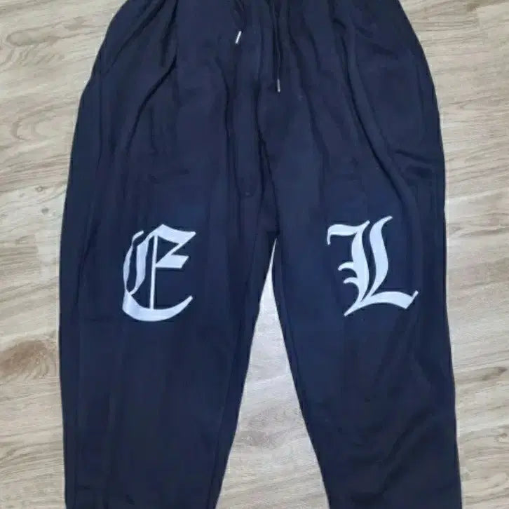 [SOLD OUT] 블랙 와이드핏 2장 아디다스 2장 일괄