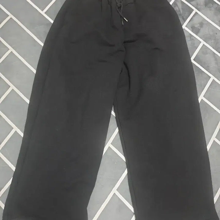 [SOLD OUT] 블랙 와이드핏 2장 아디다스 2장 일괄