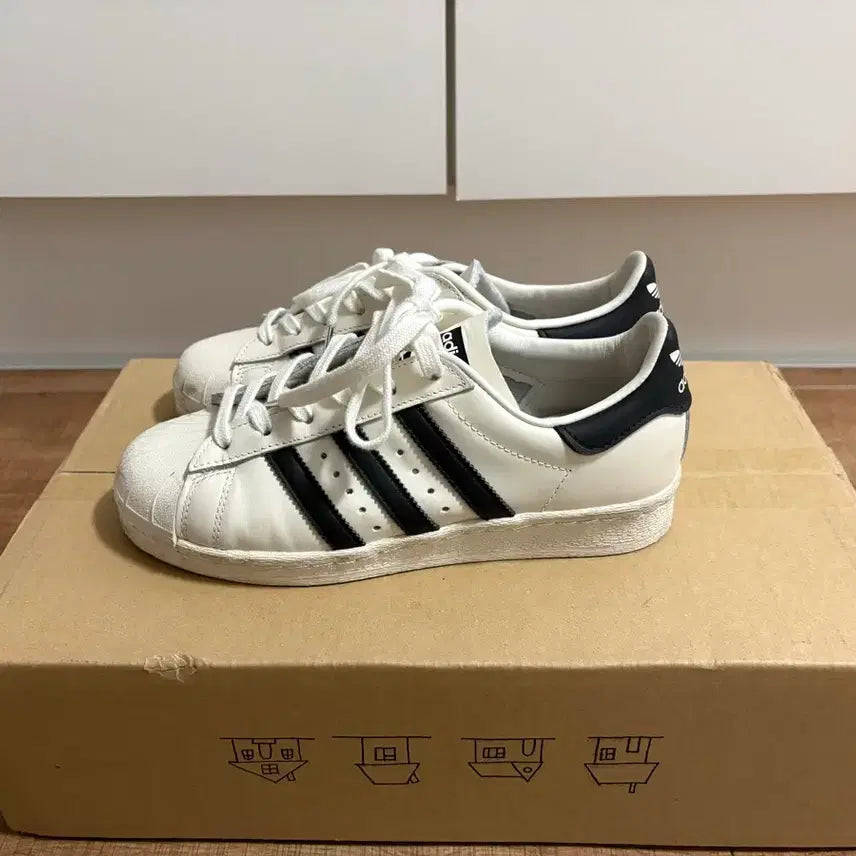 [BUNJANG] Adidas Superstar 82 Sneakers / 아디다스 슈퍼스타82 230