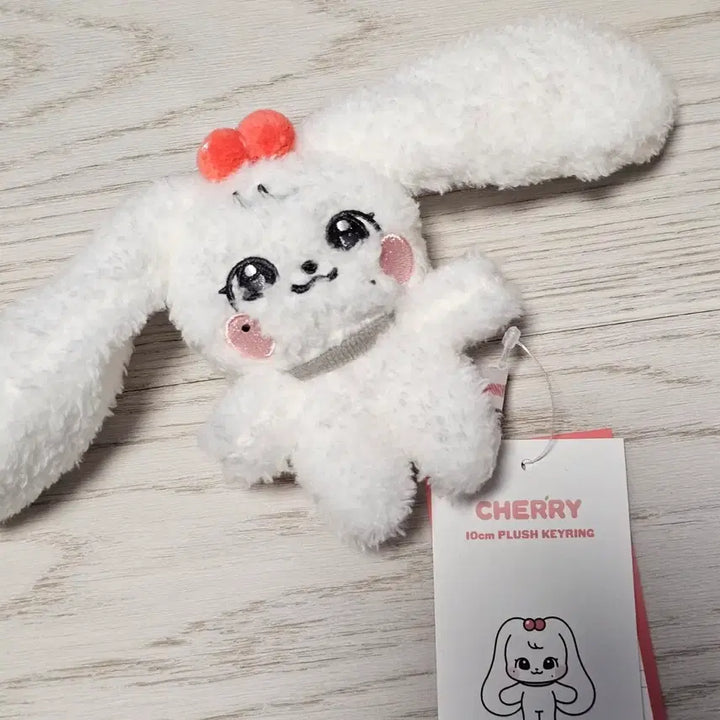 [BUNJANG] IVE Wonyoung Cherry Plush Doll / 10센치 체리 플러시 아이브 원영 장원영