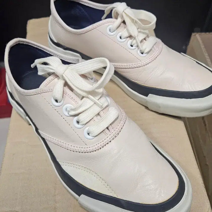 [BUNJANG] Julien David 230 Leather Sneakers Women&