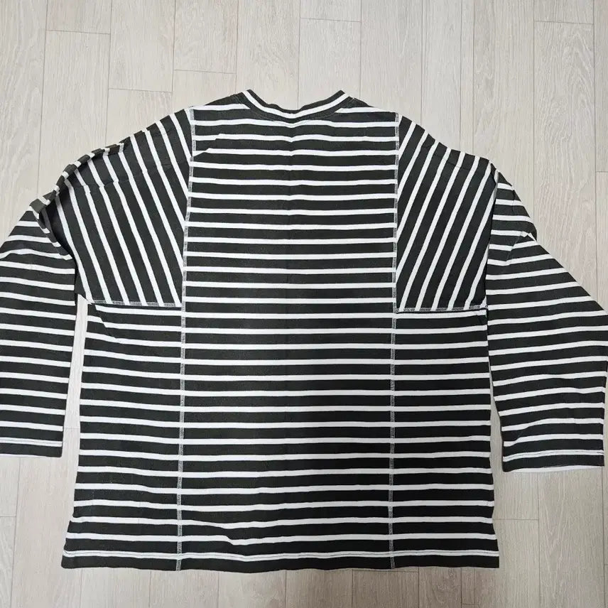 [SOLD OUT] 유스 올리브 티셔츠 L