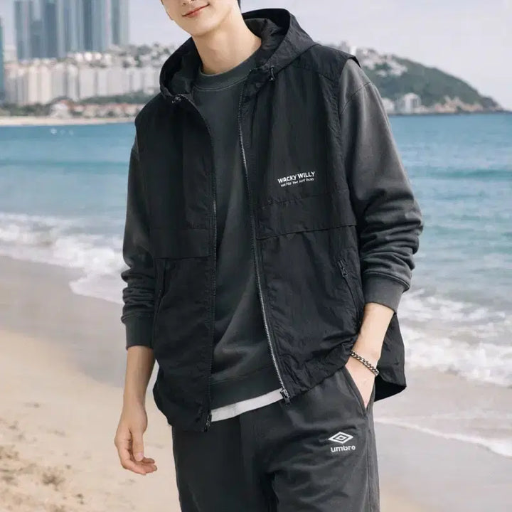 [SOLD OUT] [남자-105 (XL)]비케이브 와키윌리 섬 슬리브리스 후드점퍼 조끼