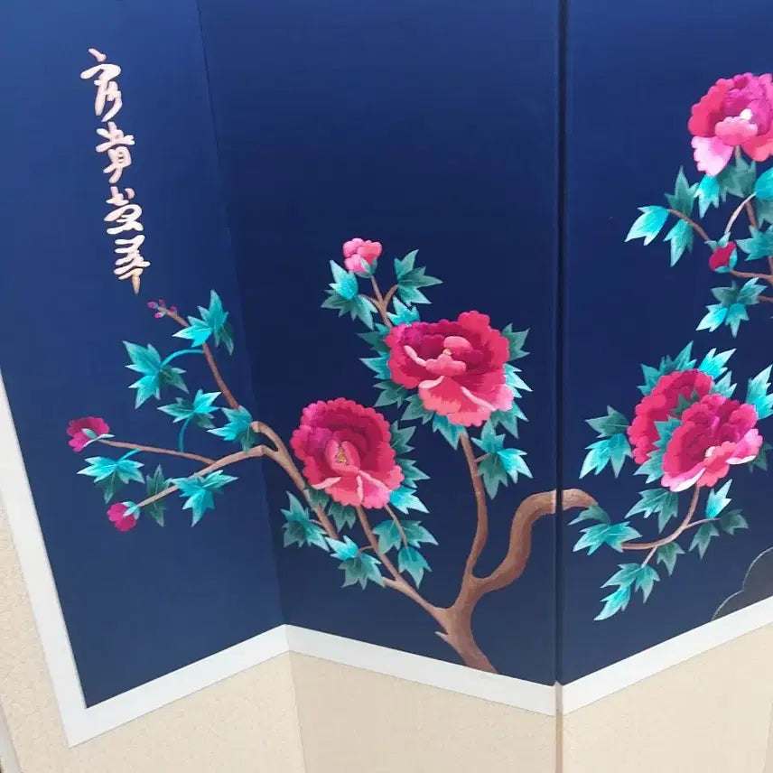 [SOLD OUT] 자수 병풍 공작 모란 8폭