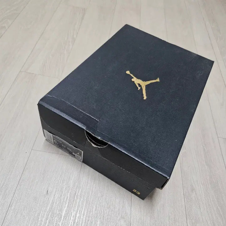 [BUNJANG] Nike Jordan 6 GS Midnight Navy Sneakers / 조던6 gs 미드나잇네이비 240