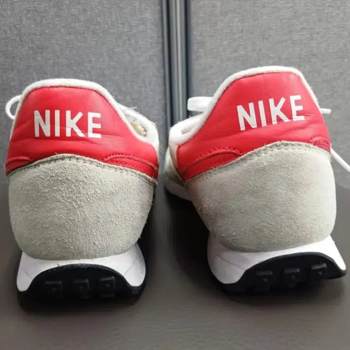 [SOLD OUT] (270)나이키 챌린저 OG 스니커즈