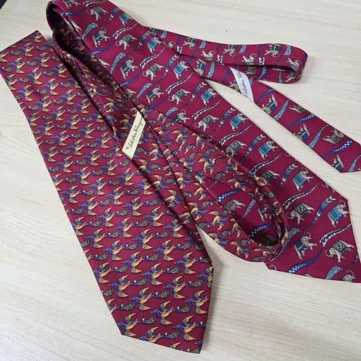 [BUNJANG] Ferragamo Vintage Silk Tie Bundle Set / 빈티지 페라가모 실크 넥타이 2개일괄