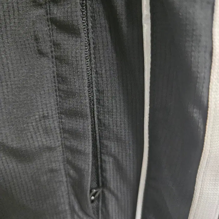 [BUNJANG] Adidas Three Stripes Training Pants Black Unisex S / 아디다스 삼선 트레이닝 바지 블랙 s 남녀공용