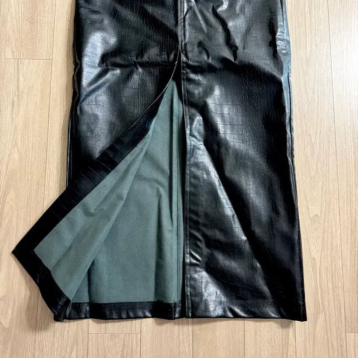 [BUNJANG] ZARA Croco Leather Long Skirt / 자라) 크로커 레더 롱 스커트