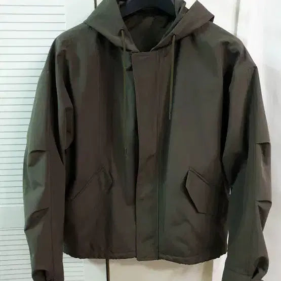 [SOLD OUT] 티엔지티 남성 후드 쉘파카 카키