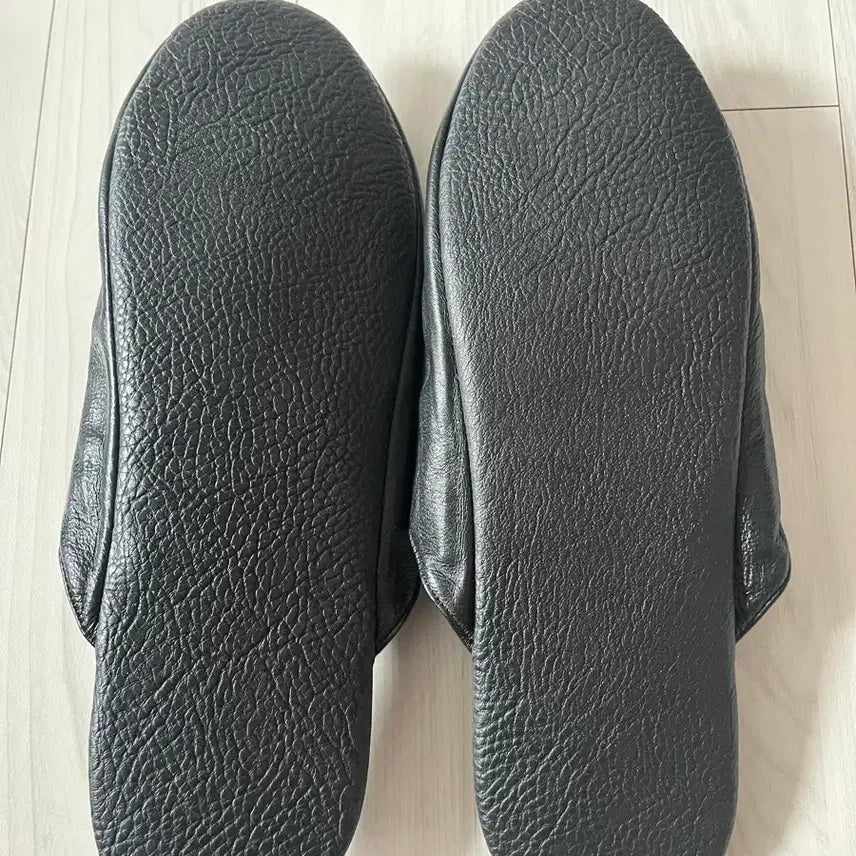 [BUNJANG] FBT Leather Slippers / FBT 레더 슬리퍼