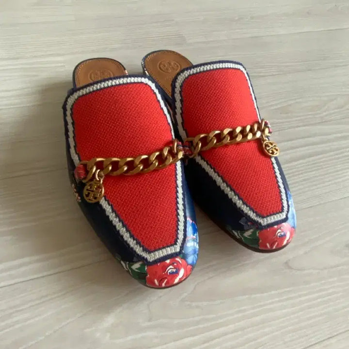 [BUNJANG] Tory Burch Leather and Fabric Slides Sandals / 토리버치 슬리퍼 샌들 235(6.5)