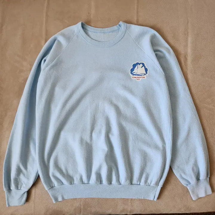 [BUNJANG] Vintage Edmundston Yacht Print Sweatshirt / 빈티지 캐나다 Edmundston 요트 프린트 스웨트셔츠 / 라이트블루