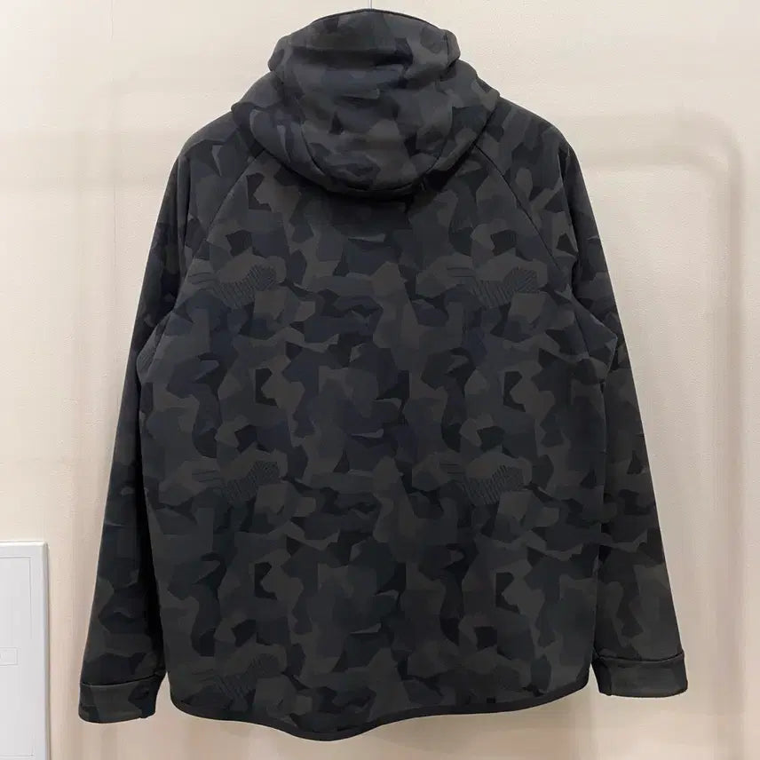 [SOLD OUT] <2XL> 나이키 테크플리스 카모 윈드러너 후드집업