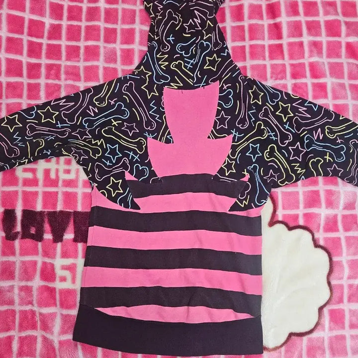 [BUNJANG] JSG Skull &amp; Star Pattern Hooded Zip-up / 해골 &amp; 별 패턴 후드집업 핑크 스트라이프 jsg 씬키드