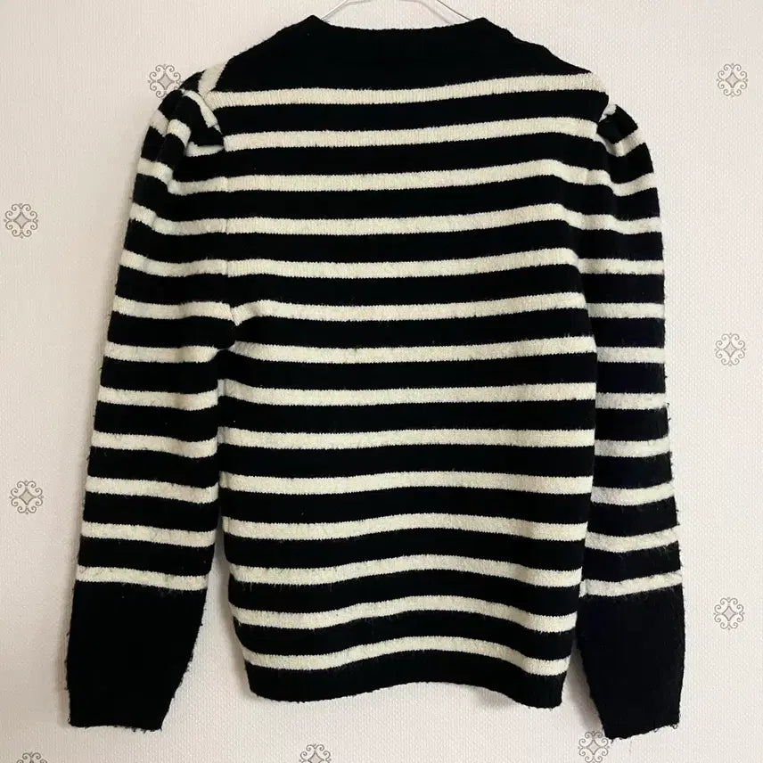 [BUNJANG] Striped Knit Top / 스트라이프 니트