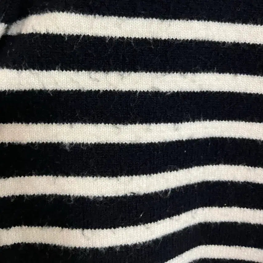 [BUNJANG] Striped Knit Top / 스트라이프 니트