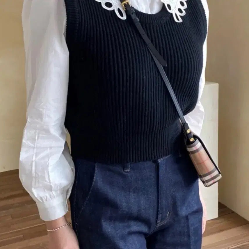 [BUNJANG] Celine &amp; Lion Black Knit Vest / 셀리앤리옹 블랙 니트 조끼