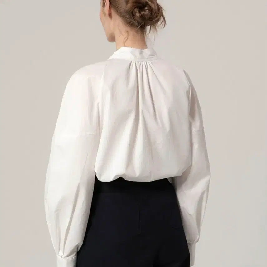 [SOLD OUT] 모멧 MOMET 로랑 타이 블라우스