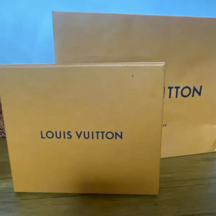 [BUNJANG] Louis Vuitton Victorine Wallet Monogram Bifold Wallet / 루이비통 빅토린 월릿 모노그램 반지갑