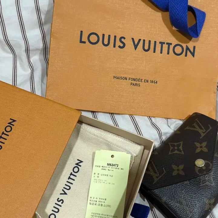 [BUNJANG] Louis Vuitton Victorine Wallet Monogram Bifold Wallet / 루이비통 빅토린 월릿 모노그램 반지갑
