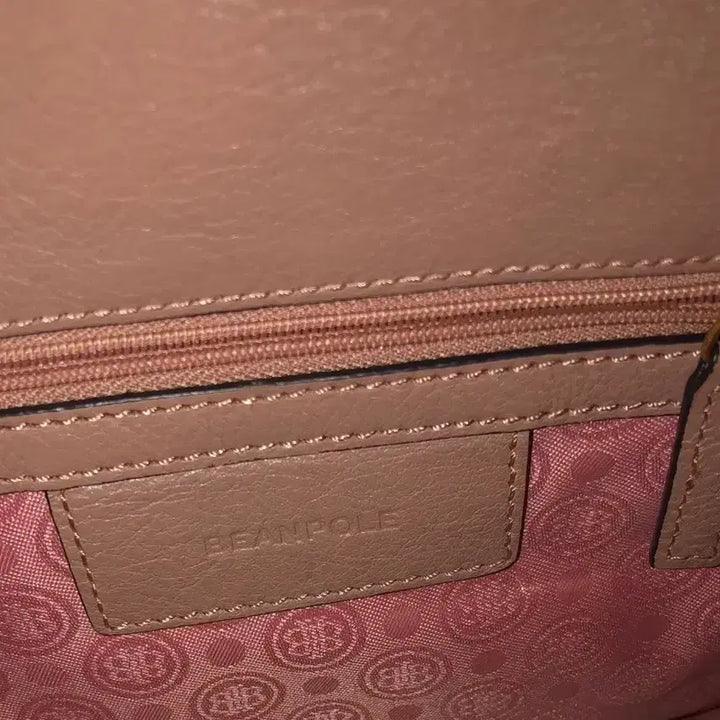 [BUNJANG] Beanpole Leather Crossbody Shoulder Bag / 빈폴 가죽 크로스백 숄더백