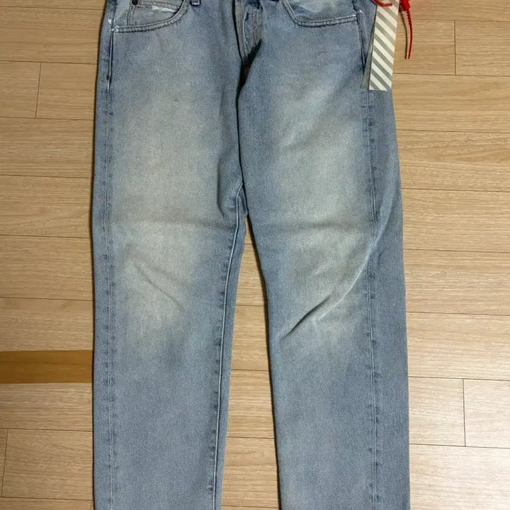 [SOLD OUT] 오프화이트 연청 스콜피온 데님
