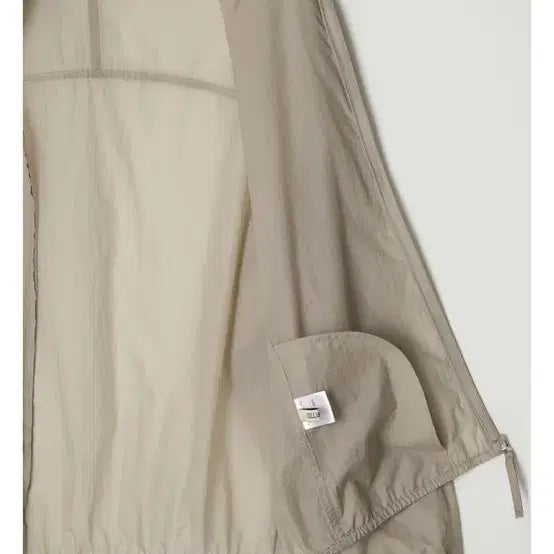 [BUNJANG] Celli &amp; Lion Light Windy Breaker (Beige) / [셀리앤리옹]라이트 윈디 브레이커(베이지)