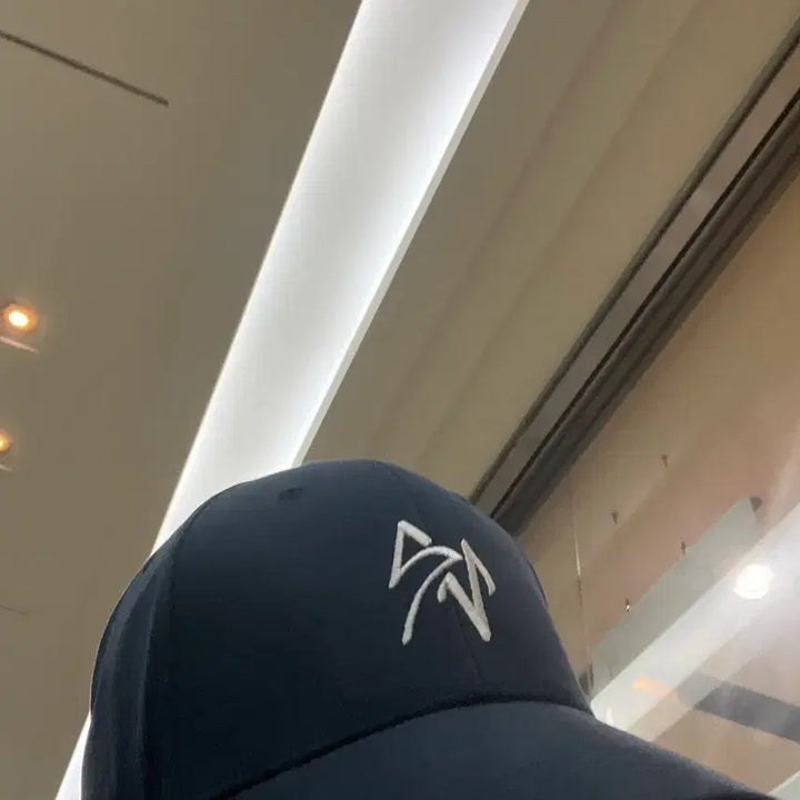 [BUNJANG] Strange Villain Navy Big Head Cap / 스트레인지빌런 볼캡 모자 대두모자 네이비색