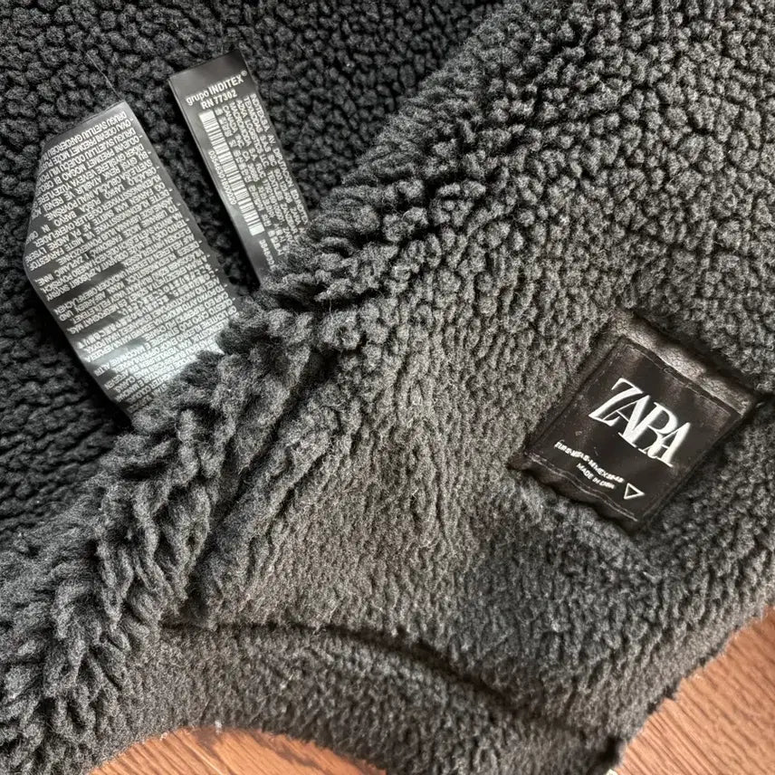 [BUNJANG] ZARA Faux Shearling Jacket / 자라 무스탕