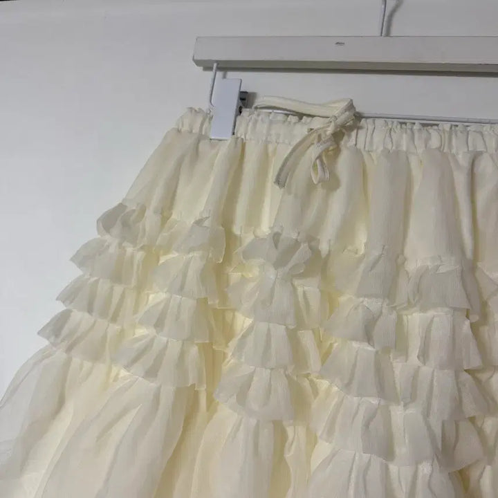 [SOLD OUT] 새상품 여자 쉬폰 미디 캉캉스커트 (아이보리)