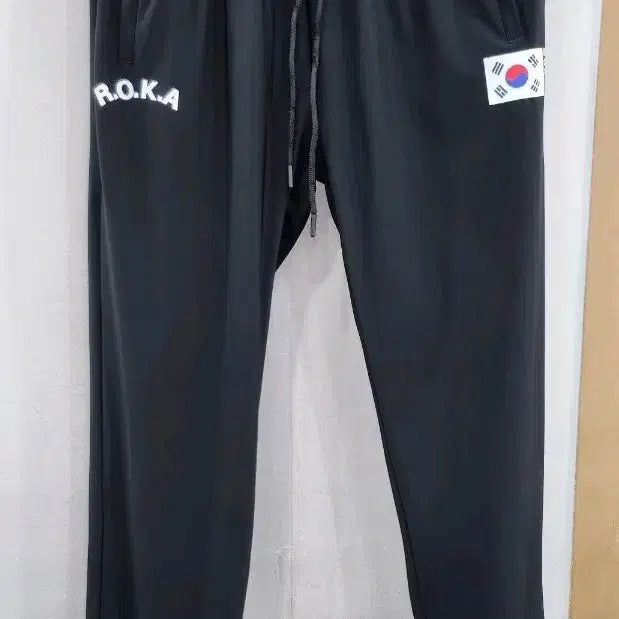 [BUNJANG] ROKA Training Pants / 로카바지