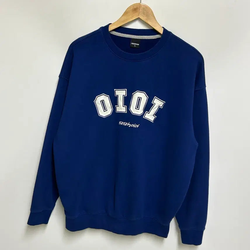 [BUNJANG] 5252 BY O!Oi Signature Sweatshirt / [남여공용-100]5252 BY 0!0i 오아이오아이 시그니처 스웨트셔츠