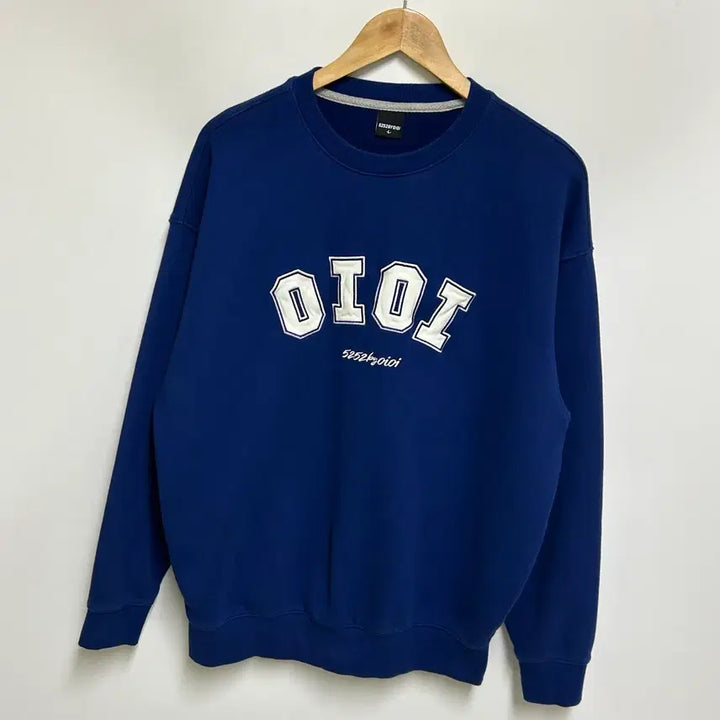 [BUNJANG] 5252 BY O!Oi Signature Sweatshirt / [남여공용-100]5252 BY 0!0i 오아이오아이 시그니처 스웨트셔츠