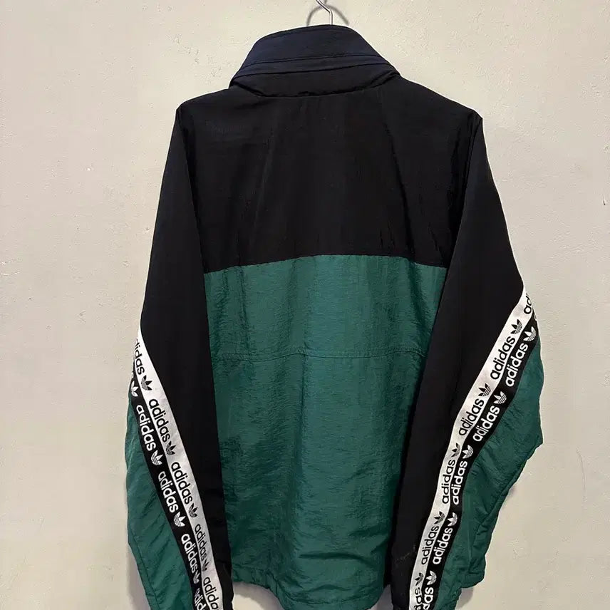 [BUNJANG] Adidas Nylon Windbreaker Jacket / 아디다스 나일론 정품 바람막이