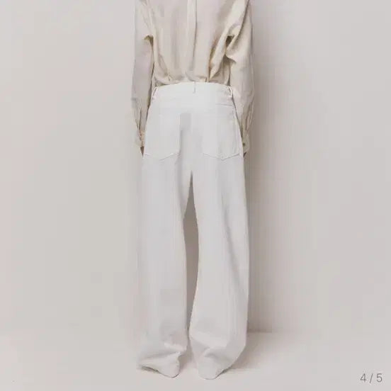[BUNJANG] Kinder Salmon Gaius Cotton Pants White / 킨더살몬 Gaius 코튼 팬츠 화이트  (새상품)